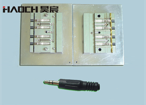 DC插头模具 DC3.5直头外模一模四穴.jpg